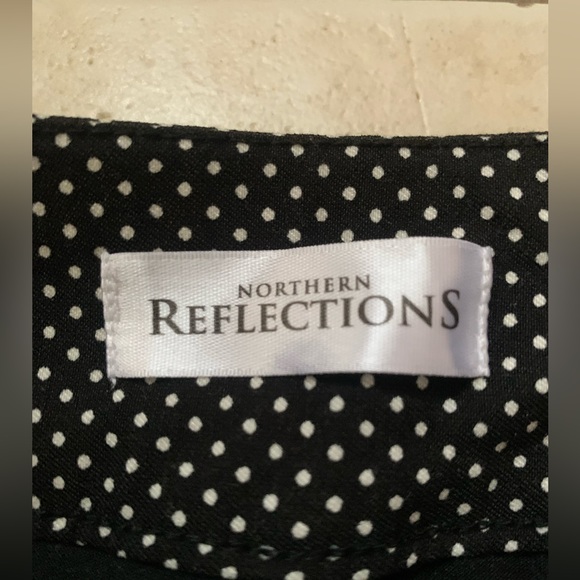 Small polka dot golf skirt - Picture 2 of 3